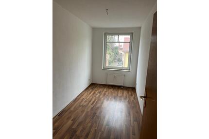 Helle und freundliche Dreiraumwohnung im Zentrum - Calbe (Saale)
