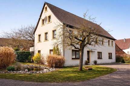 Haus zum Kaufen in Kleinsendelbach 549.000,00 € 280 m²