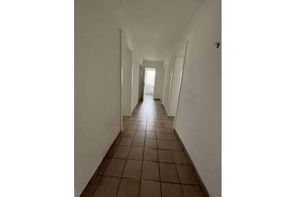 Wohnung zum Mieten in Gelsenkirchen 505,00 € 77.5 m²