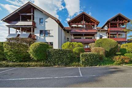Wohnung zum Kaufen in Friedrichshafen 310.000,00 € 77.87 m²