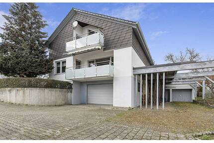 PROVISIONSFREI - Vielseitiges Haus mit zahlreichen Möglichkeiten und mehreren Garagen - Neuhausen ob eck