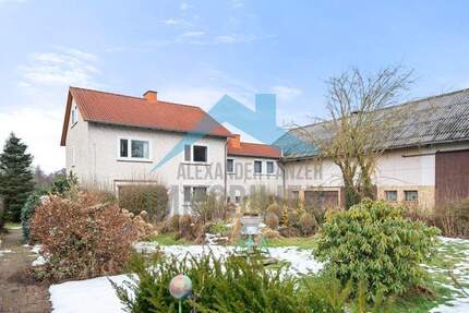 Wohnhaus mit Nebengebäude sowie Gewerbebetrieb - ehemaliges Landwirtschaftliches Anwesen! - Immenhausen