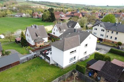 Zweifamilienhaus mit 35m² Kaminzimmer, 2 Terrassen & 800€ Miete - Hofgeismar