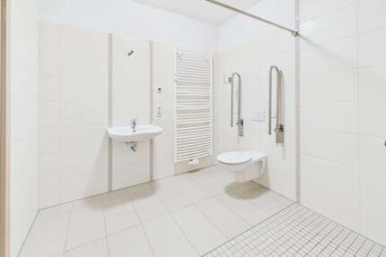 Wohnung zum Mieten in Chemnitz 374,00 € 64.59 m²
