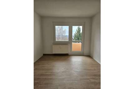 Wohnung zum Mieten in Döbeln 328,00 € 66 m²