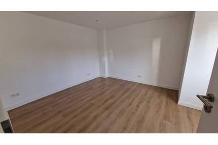 2-Zimmer-Wohnung Mainz Weisenau mieten - 2. OG mit Einbauküche und guter Raumaufteilung