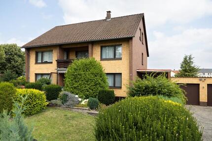Großzügiges Zweifamilienhaus mit Potenzial in Ilsede-Adenstedt