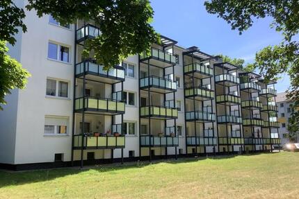 Schicke 3-Zimmer-Wohnung mit traumhaftem Balkon - Bremen Burglesum