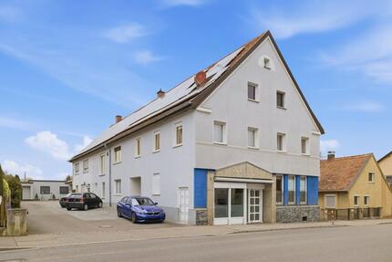 Helle 1,5-Zimmer-DG-Wohnung mit Stellplatz im gefragten Großaitingen