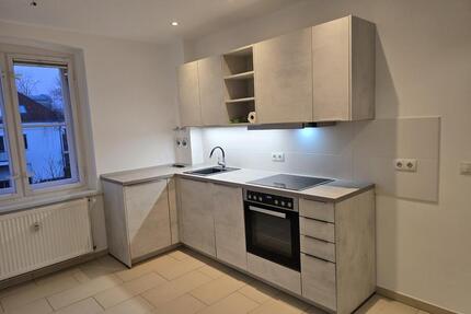 Hochwertige 2-Zimmer-Wohnung im 1. OG im beliebten Teltow-Seehof nahe S-Bhf. Lichterfelde