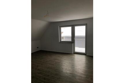 Wohnung zur Miete - 880,00&nbsp;EUR Kaltmiete, ca.&nbsp; 78,00&nbsp;m&sup2; in Lehrte (PLZ: 31275)
