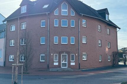 2-Zimmer-Dachgeschosswohnung mit Stellplatz – frei ab 01.12.2026 - Übach-Palenberg
