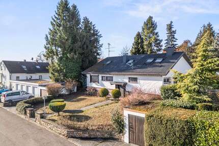 Haus zum Kaufen in Freiburg im Breisgau Tiengen 940.000,00 € 183.61 m² - Freiburg im Breisgau / Tiengen