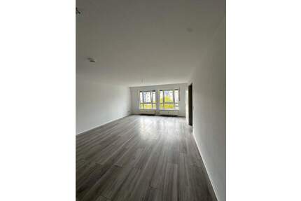 ++Frisch sanierte Familienwohnung mit Aufzug++ - Kabelsketal Großkugel