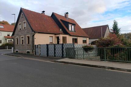 Sehr schönes Einfamilienhaus - 300.000,00&nbsp;EUR Kaufpreis, ca.&nbsp; 170,00&nbsp;m&sup2; in Werneck (PLZ: 97440)