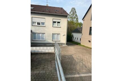 Wohnung mit Terrasse, Stellplatz und eigenem Garten - Witten Annen