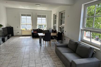 Zimmer in Wohngemeinschaft - 550,00&nbsp;EUR Kaltmiete, ca.&nbsp; 10,00&nbsp;m&sup2; in Schorndorf (PLZ: 73614)