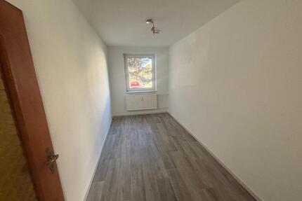 Ihr neues Zuhause in Salzwedel: Praktische 4-Zimmer-Erdgeschosswohnung mit Parkmöglichkeiten!