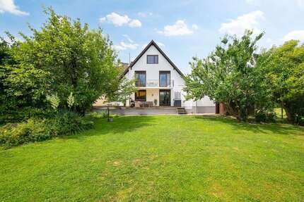 Haus zum Kaufen in Bergkirchen 1.249.000,00 € 315 m²