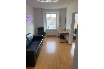++Provisionsfrei++ Viel Platz zum Entfalten: Moderne 5-Zimmer-Wohnung. mit Sonnenbalkon - Nürnberg Gostenhof