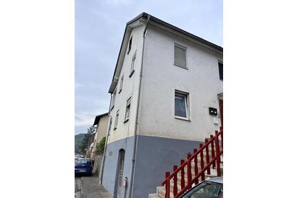 2 ZKB in Löhnberg Dachgeschoss - 550,00&nbsp;EUR Kaltmiete, ca.&nbsp; 550,00&nbsp;m&sup2; in Löhnberg (PLZ: 35792)