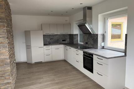 Wohnung zur Miete - 950,00&nbsp;EUR Kaltmiete, ca.&nbsp; 125,00&nbsp;m&sup2; in Neureichenau (PLZ: 94089)