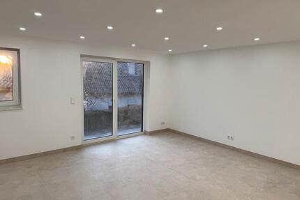 Moderne 3-Zi.-Erdgeschosswohnung- Erstbezug nach Kernsanierung - Aidlingen