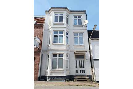 Haus zum Kaufen in Wilster 210.000,00 € 168 m²