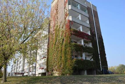 3-R-Wohnung mit Balkon - 342,00&nbsp;EUR Kaltmiete, ca.&nbsp; 68,30&nbsp;m&sup2;&nbsp;Wohnfl&auml;che in Hainichen (PLZ: 09661)