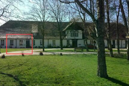 Charmante 2-Raum-Erdgeschosswohnung im ehemaligen Gutshaus – 36,77 m² – 18314 Spoldershagen - Löbnitz