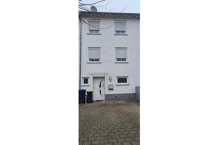Einfamilienhaus von Privat - 190.000,00&nbsp;EUR Kaufpreis, ca.&nbsp; 95,00&nbsp;m&sup2; in Ensdorf (PLZ: 66806)