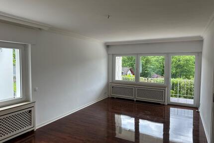 Renovierte 4-Zimmer-Wohnung mit Balkon und Stellplatz in Neustadt - Neustadt (Wied) Hombach