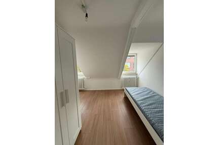 WG-Zimmer in Stuttgart 550,00 € 14 m²