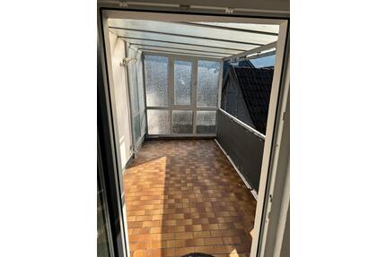 Helle 3 Zimmer Wohnung mit großem Balkon - Gummersbach Berstig Süd