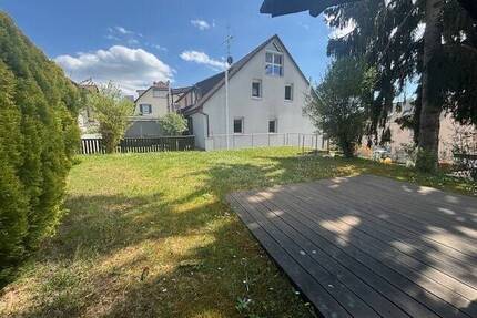 Helle 3-Zimmer-Dachgeschoß-Maisonette-Wohnung mit eigenem Garten - Konstanz Wollmatingen