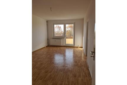 Gemütliche 2-Zimmerwohnung! - 396,00&nbsp;EUR Kaltmiete, ca.&nbsp; 56,54&nbsp;m&sup2; in Stendal (PLZ: 39576)