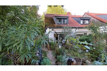 Reiheneckhaus in ruhiger Lage mit traumhaftem kleinen Garten - Stromberg