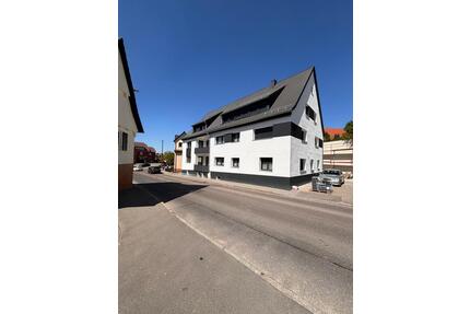 4-Zimmer-Dachgeschosswohnung – Erstbezug nach Kernsanierung - Allmersbach im Tal