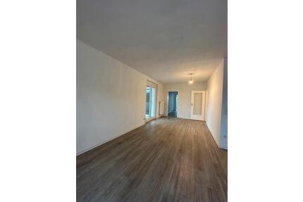 Familienglück: weitläufige 4-Zimmer-Wohnung - Stuttgart Stuttgart-West