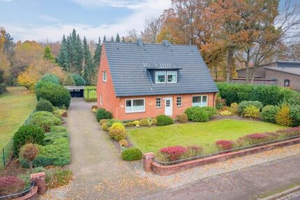 Provisionsfrei* Großzügiges familienfreundliches Zweifamilienhaus mit großem Garten in zentraler Lage in Fockbek