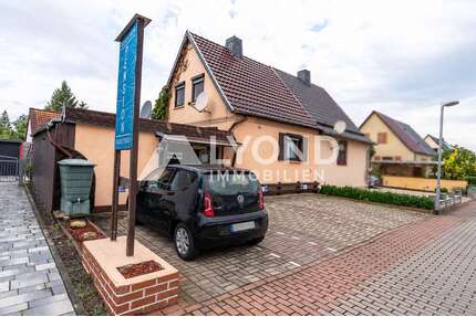 Haus zum Kaufen in Erfurt 320.000,00 € 203.87 m²