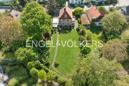 Haus zum Kaufen in München 2.350.000,00 € 201 m²