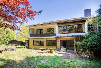 Haus zum Kaufen in Kaiserslautern 275.000,00 € 211.69 m²