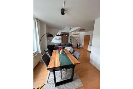 Schöne 3,5-Zimmer-Wohnung mit Galerie, Einbauküche und 2 Bädern - Erfurt Andreasvorstadt