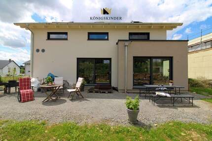 Exklusives Wohnen! Viel Platz in ruhiger Lage mit Garten in modernster KfW55 Bauweise! - Billigheim / Waldmühlbach