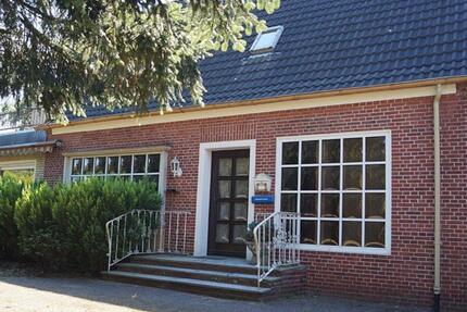 Miete Einfamilienhaus mit Garten und Garage - Leer (Ostfriesland)