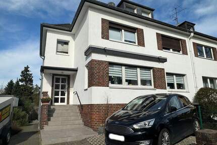 (Reserviert) Gepflegtes Mehrfamilienhaus (4 WE) in zentraler, ruhiger Lage von Dinslaken