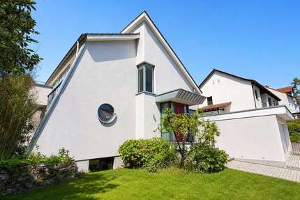 Haus zum Kaufen in Hofheim am Taunus 1.795.000,00 € 332.13 m²
