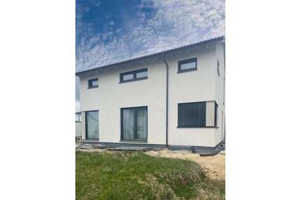 Haus zum Kaufen in Spraitbach 530.000,00 € 138 m²