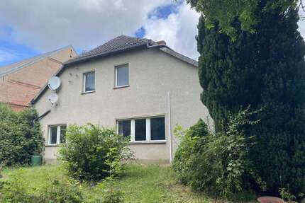 Haus zum Kaufen in Rohrberg OT Stöckheim 115.000,00 € 165 m²